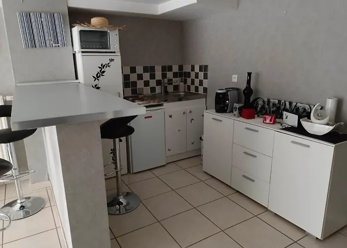 La Maison Des Roses Bed & Breakfast Chadrac